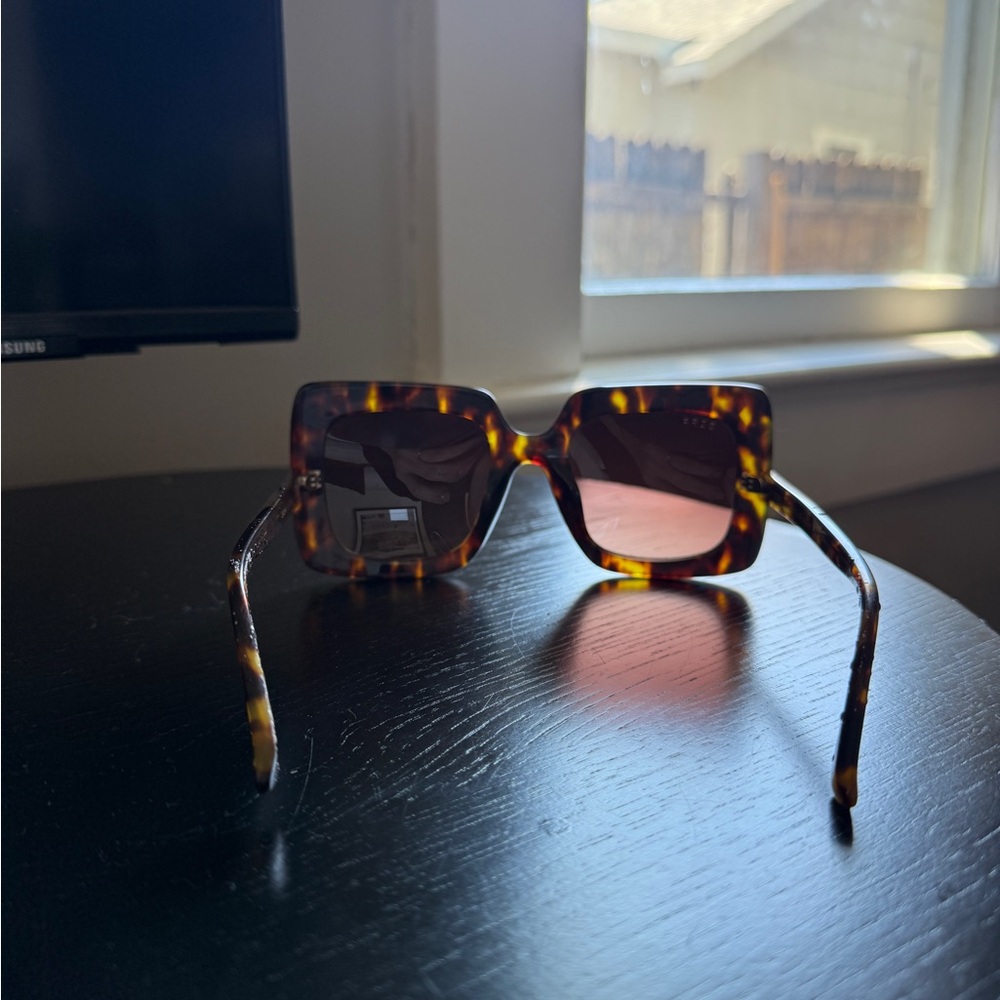 Diff Eyewear Sasha Tortoise Shell Sunglasses - image 3